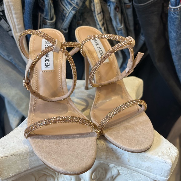 Steve Madden
Breslin Rhinestone
Ankle Strap Heels -
Gold Nude - Picture 1 of 5